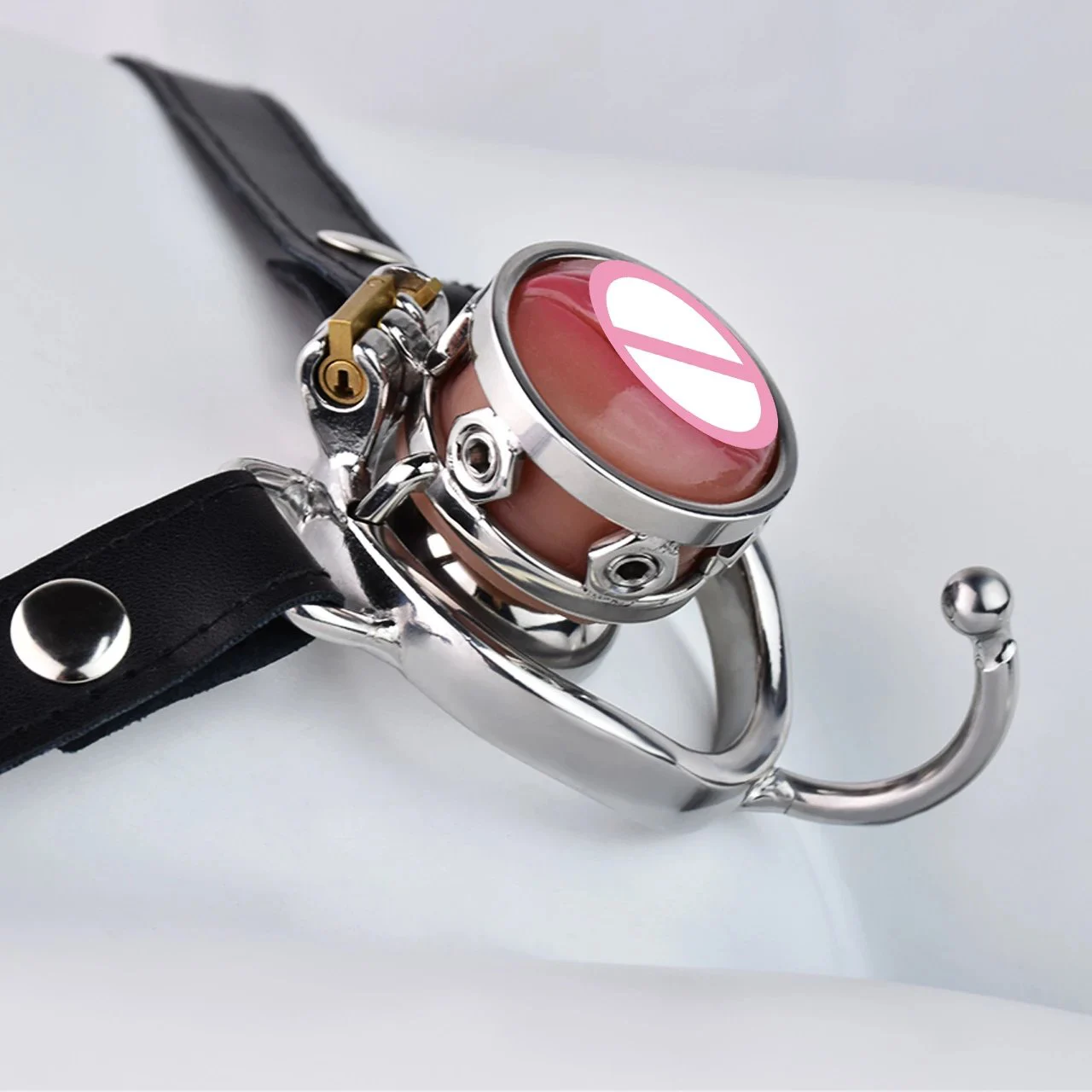 strop on belt Simulation spraying Pussy shape Chastity cage Male Cock Cage Chastity Device adult product
