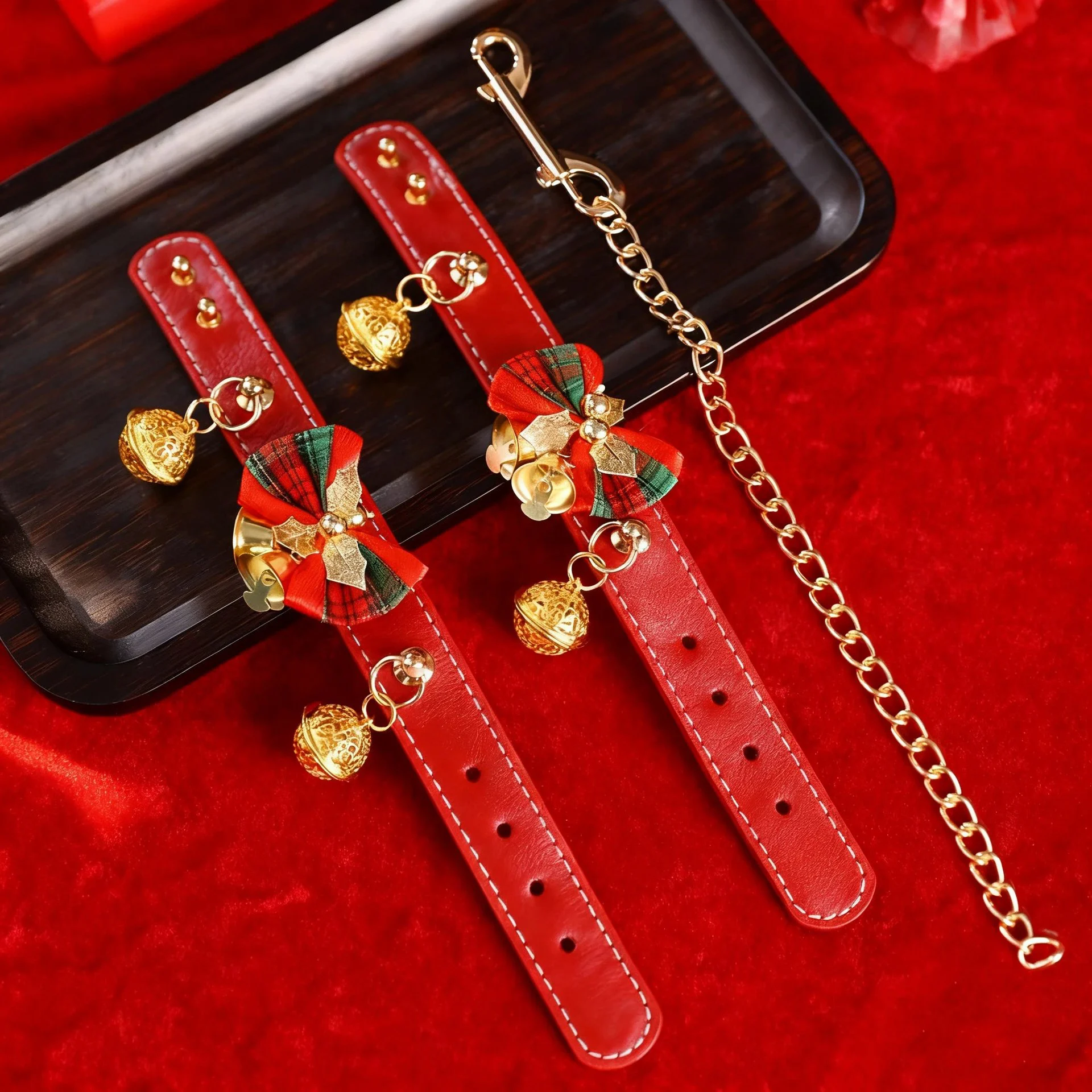 Christmas Gift Set Handcuffs Ankle Cuffs Bondage Kit Romantic Couple Flirting Toys Festive Holiday Adult Game Toys for Women
